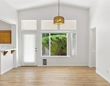 10521 Angel Dreams Avenue - Photo Thumbnail 3