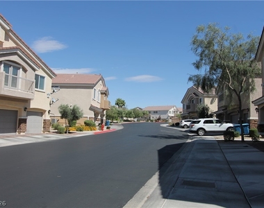 6359 Elwood Mead Avenue - Photo Thumbnail 2
