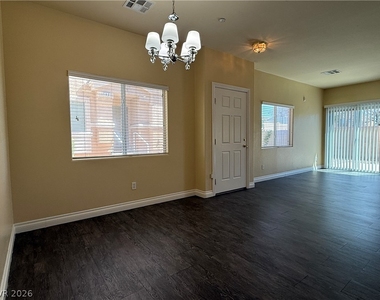 6359 Elwood Mead Avenue - Photo Thumbnail 9