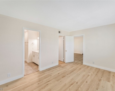 6224 Yerba Lane - Photo Thumbnail 17