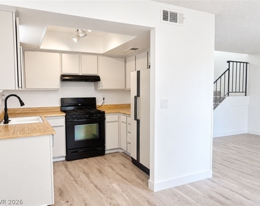 4346 Caliente Street - Photo Thumbnail 4