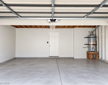 4346 Caliente Street - Photo Thumbnail 9