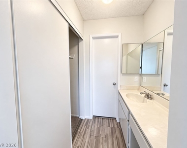 4346 Caliente Street - Photo Thumbnail 7