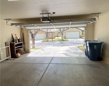 10218 Birch Bluff Lane - Photo Thumbnail 15