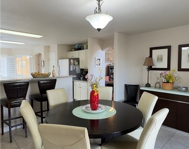 10218 Birch Bluff Lane - Photo Thumbnail 18