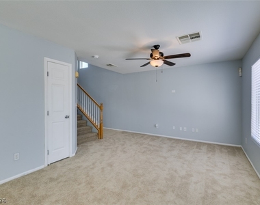 8433 Spencer Canyon Street - Photo Thumbnail 12
