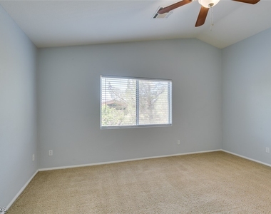 8433 Spencer Canyon Street - Photo Thumbnail 37