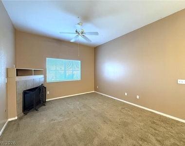 10245 S Maryland Parkway - Photo Thumbnail 3