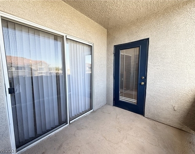 10245 S Maryland Parkway - Photo Thumbnail 21