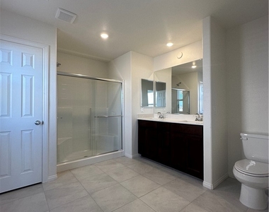 3729 Scafati Avenue - Photo Thumbnail 11