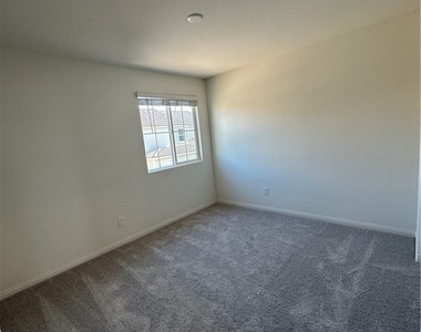3729 Scafati Avenue - Photo Thumbnail 17
