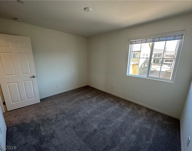 3729 Scafati Avenue - Photo Thumbnail 16
