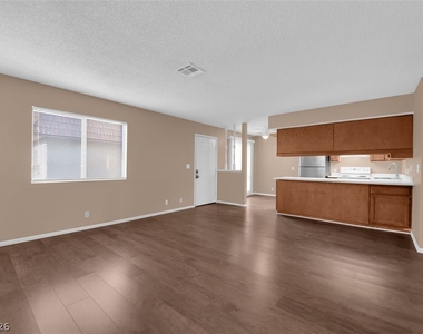 4300 N Lamont Street - Photo Thumbnail 10
