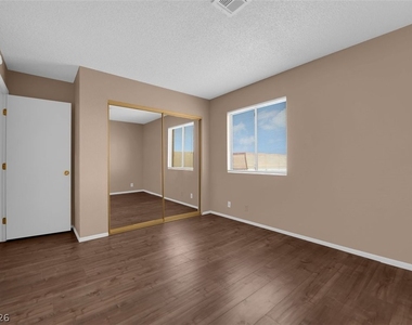 4300 N Lamont Street - Photo Thumbnail 2