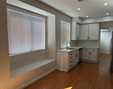 8161 Bonaventure Drive - Photo Thumbnail 16