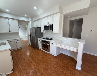 8161 Bonaventure Drive - Photo Thumbnail 19