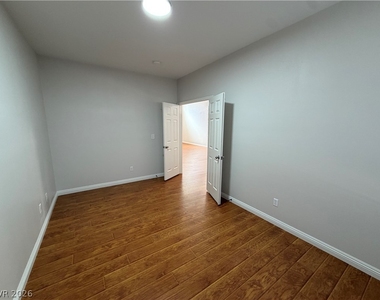 8161 Bonaventure Drive - Photo Thumbnail 12