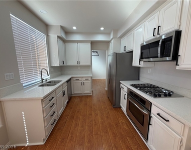 8161 Bonaventure Drive - Photo Thumbnail 20