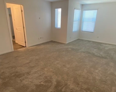 12238 Plum Mist Court - Photo Thumbnail 23