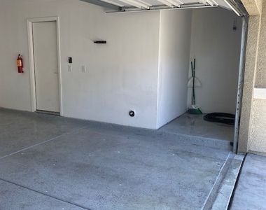 12238 Plum Mist Court - Photo Thumbnail 11