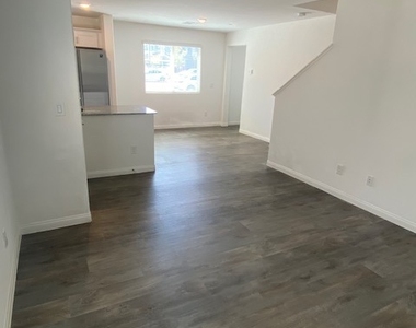 12238 Plum Mist Court - Photo Thumbnail 2