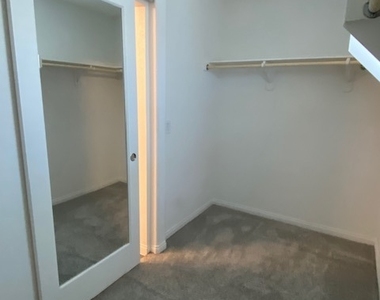 12238 Plum Mist Court - Photo Thumbnail 26