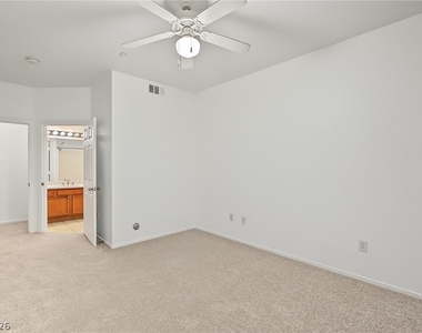 833 Aspen Peak Loop - Photo Thumbnail 13
