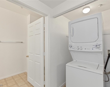 833 Aspen Peak Loop - Photo Thumbnail 20