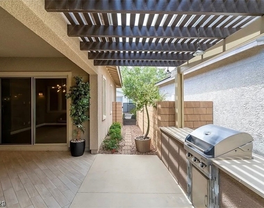 412 Cadence View Way - Photo Thumbnail 3