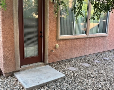 11425 Drappo Avenue - Photo Thumbnail 12