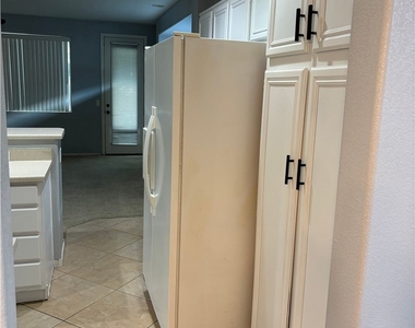 11425 Drappo Avenue - Photo Thumbnail 10