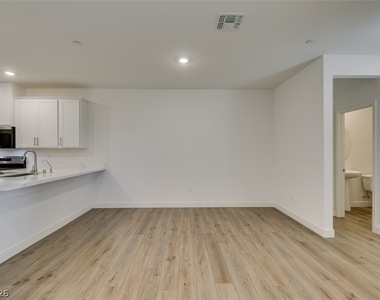 160 Silver Run Lane - Photo Thumbnail 4