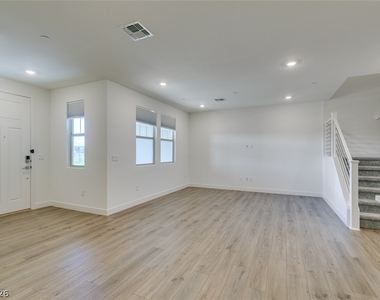 160 Silver Run Lane - Photo Thumbnail 7
