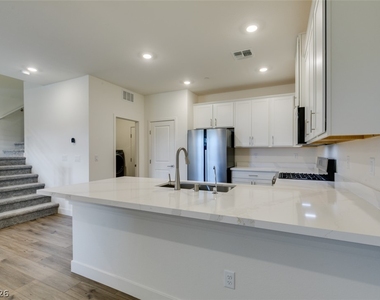 160 Silver Run Lane - Photo Thumbnail 10