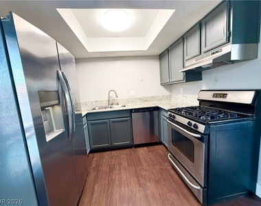 5219 Caliente Street - Photo Thumbnail 3