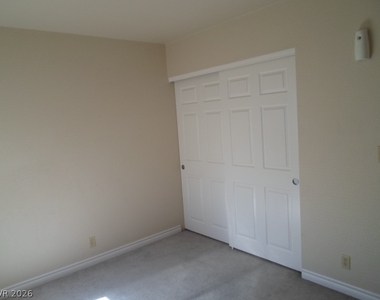 4330 Sandy River Drive - Photo Thumbnail 7