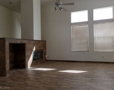 5805 Briar Rose Lane - Photo Thumbnail 3