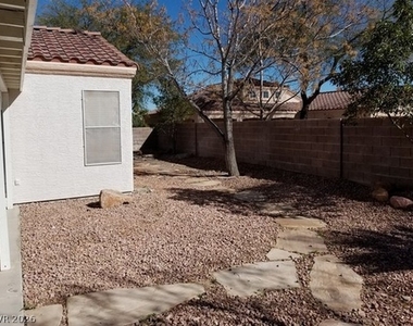 5805 Briar Rose Lane - Photo Thumbnail 10