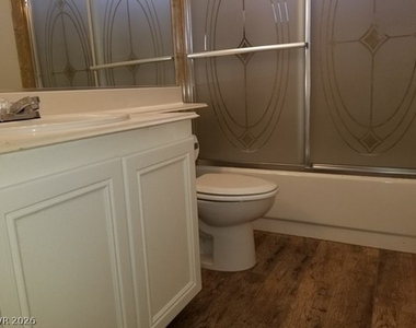 5805 Briar Rose Lane - Photo Thumbnail 4