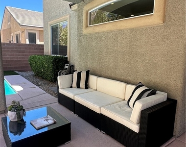 11106 Evvie Lane - Photo Thumbnail 35