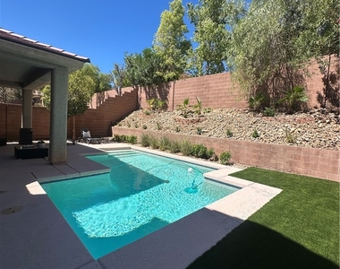 11106 Evvie Lane - Photo Thumbnail 40