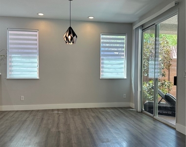 11106 Evvie Lane - Photo Thumbnail 9
