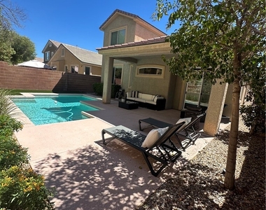 11106 Evvie Lane - Photo Thumbnail 42