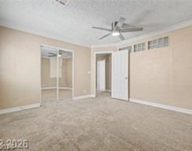 2725 Dune Cove Road - Photo Thumbnail 15