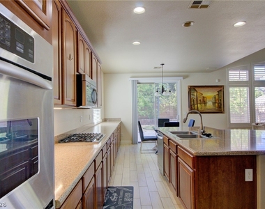 8925 Monte Oro Drive - Photo Thumbnail 8