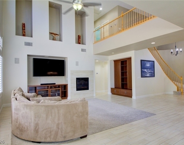 8925 Monte Oro Drive - Photo Thumbnail 9