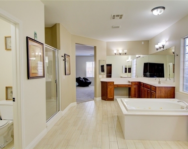 8925 Monte Oro Drive - Photo Thumbnail 24