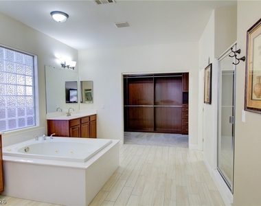 8925 Monte Oro Drive - Photo Thumbnail 25