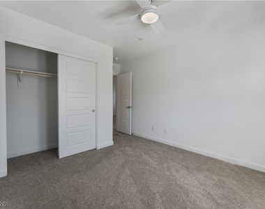 871 Watford Place - Photo Thumbnail 15