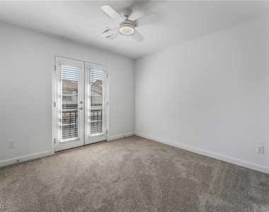 871 Watford Place - Photo Thumbnail 14